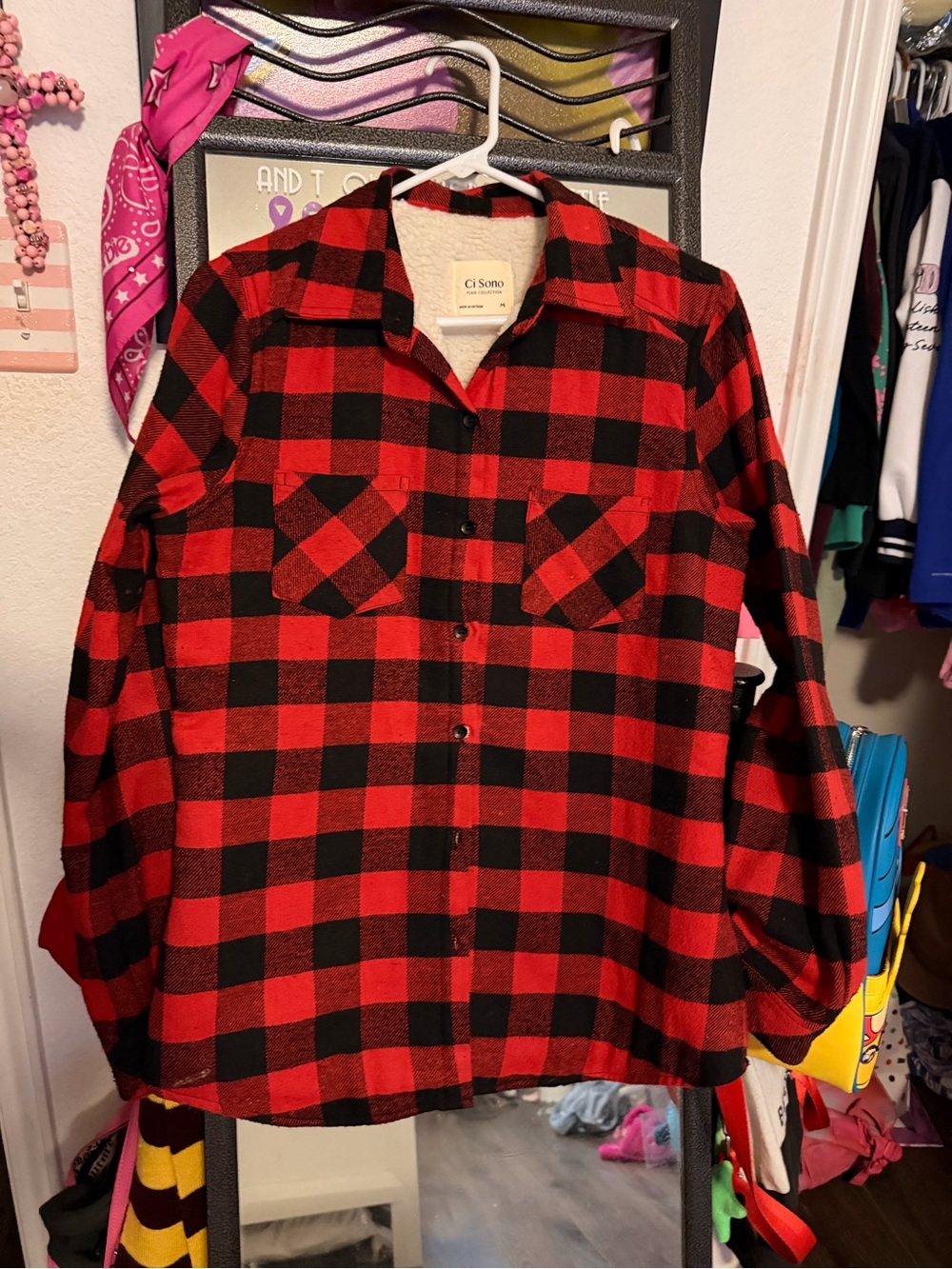 Ci Sono women’s Red & Black Buffalo Plaid Flannel Shirt with insulation size M